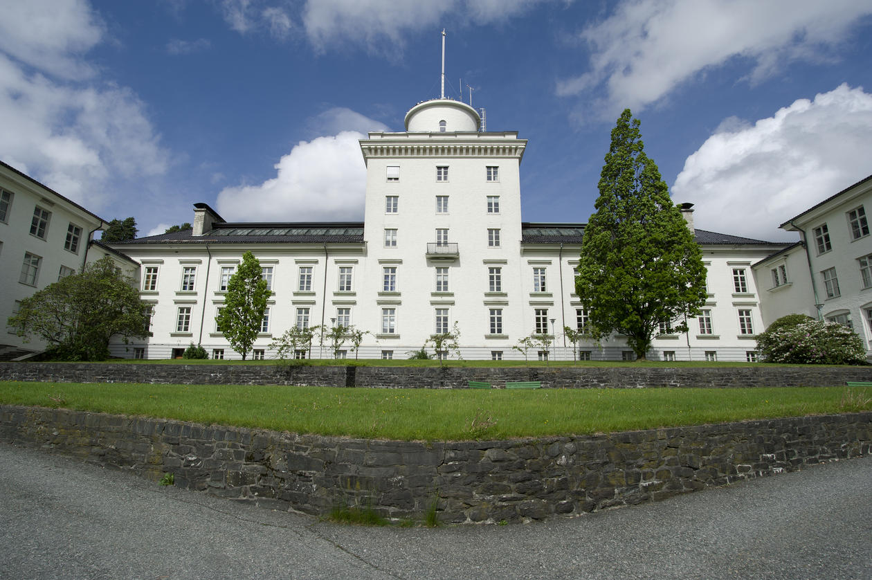 Geofysisk institutt i Bergen. (Foto: UiB)